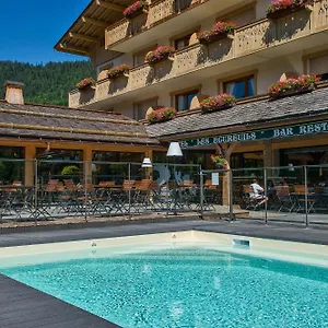 Hotel-chalet Les Ecureuils Restaurant, Piscine, Jardin Garage Ле-Гран-Борнан